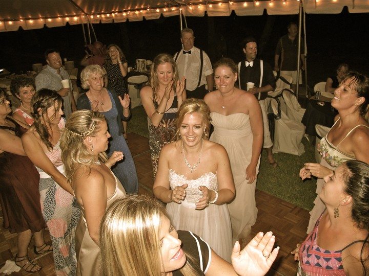 orlando-wedding-djs-wedding-brides-dance