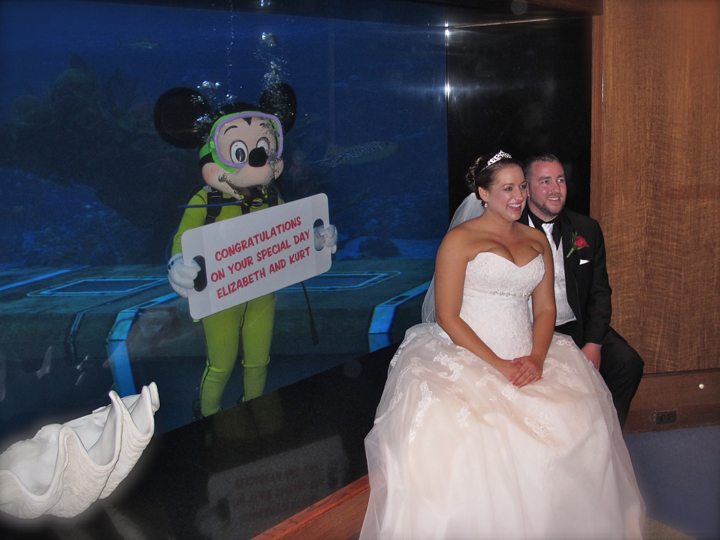living-seas-vip-lounge-wedding-scuba-mickey