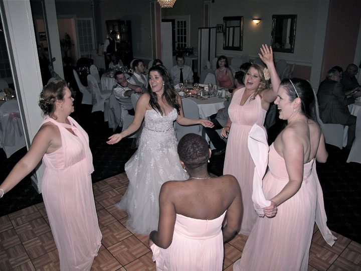 mt-dora-lakeside-inn-wedding-brides-dance