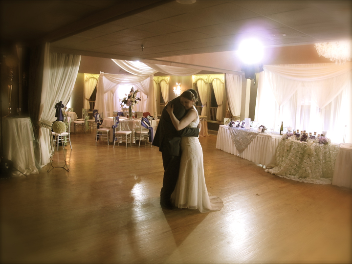 crystal-ballroom-on-the-lake-wedding-last-dance