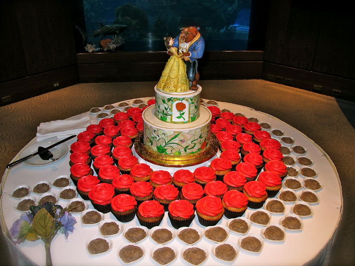 epcot-disney-world-living-seas-wedding-cake