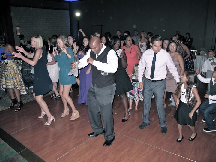 shades-of-green-wedding-electric-slide