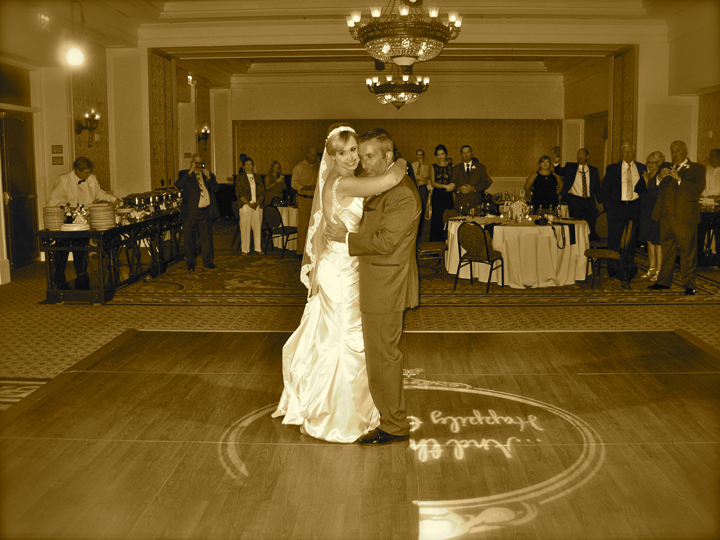 disney-boardwalk-marvin-gardens-room-wedding-first-dance