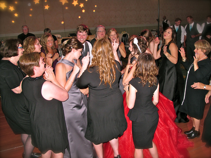 grand-floridian-disney-wedding-brides-dance