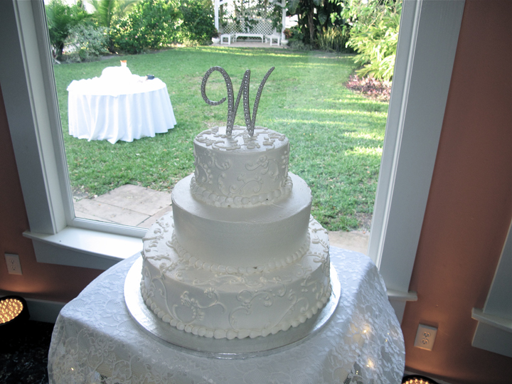 lakeside-inn-mt-dora-wedding-cake