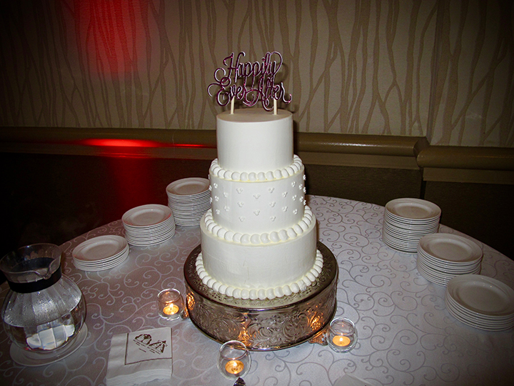 This WDW Swan Hotel weddings venue displays the wedding cake for reception guests.