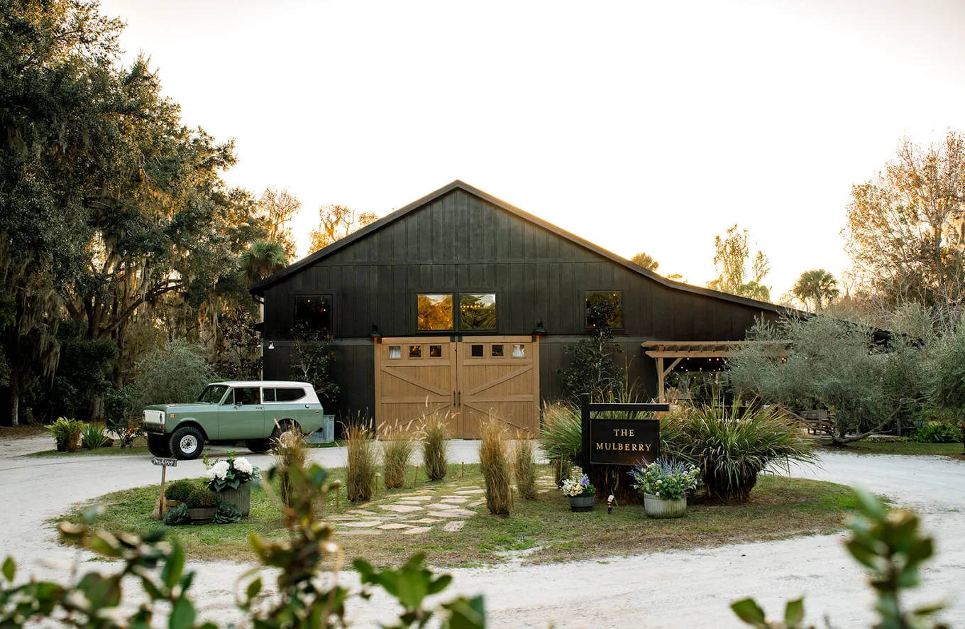 The Mulberry Estate & Gardens Wedding venue in New Smyrna Beach, Florida overview of the building